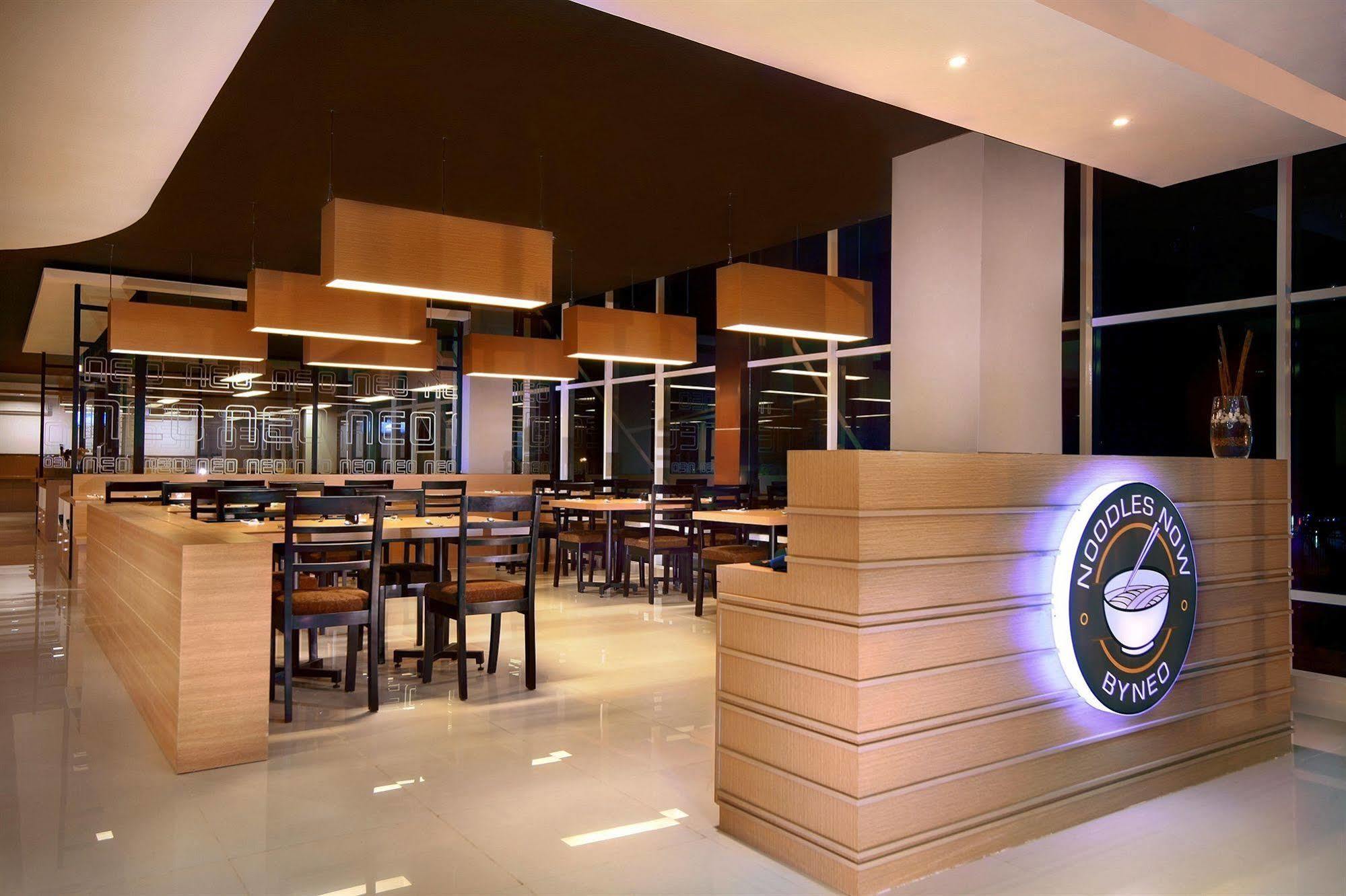三宝垄阿斯顿尼欧坎迪新邦利马酒店 外观 照片